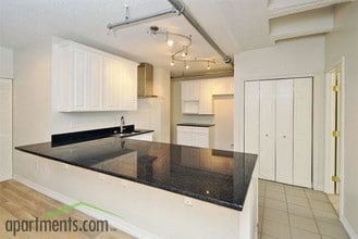 Gallery 3450 in St. Louis, MO - Foto de edificio - Interior Photo
