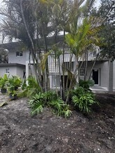1460 SW 24th Ct in Fort Lauderdale, FL - Foto de edificio - Building Photo