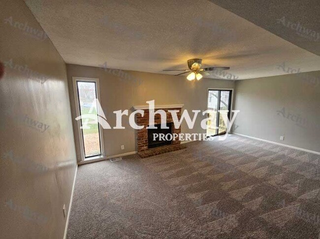 1267 Petzold Dr in Olathe, KS - Building Photo - Building Photo