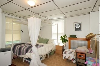 16 Summit Ave, Unit 2 in Somerville, MA - Foto de edificio - Building Photo