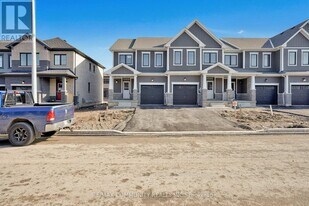 42 Sun Hvn Ln in Thorold, ON - Building Photo