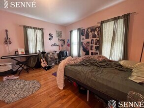 106 Columbia St, Unit 1 in Cambridge, MA - Foto de edificio - Building Photo