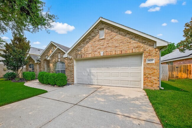 7527 Rain Meadow Ln in Cypress, TX - Foto de edificio - Building Photo