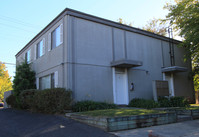 Edison Court in Sacramento, CA - Foto de edificio - Building Photo