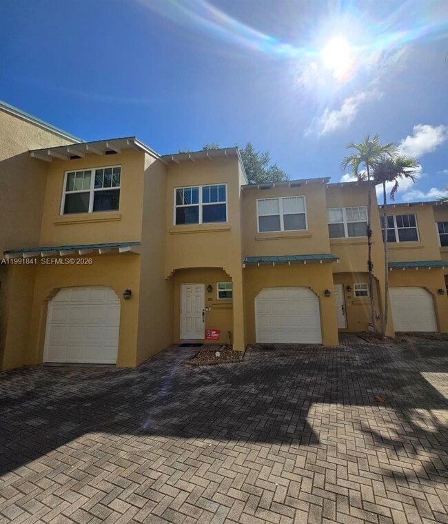 806 SE 14th St in Fort Lauderdale, FL - Building Photo - Building Photo