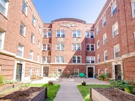 838 E 53rd St in Chicago, IL - Building Photo