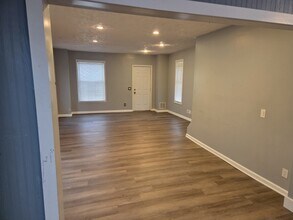 815 Oakland Dr in Kalamazoo, MI - Building Photo - Building Photo