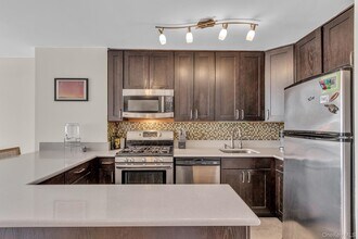 345 E 93rd St in New York, NY - Building Photo - Building Photo