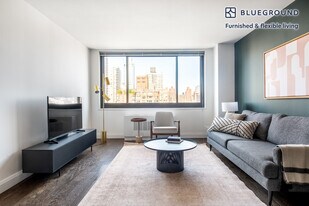 200 E 82nd St in New York, NY - Building Photo