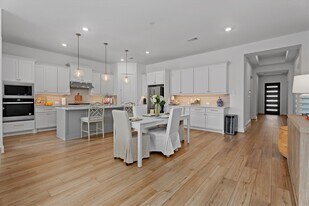 10710 Verdant Hl in Sienna, TX - Building Photo