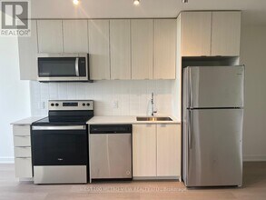 859 The Queensway in Toronto, ON - Building Photo - Building Photo
