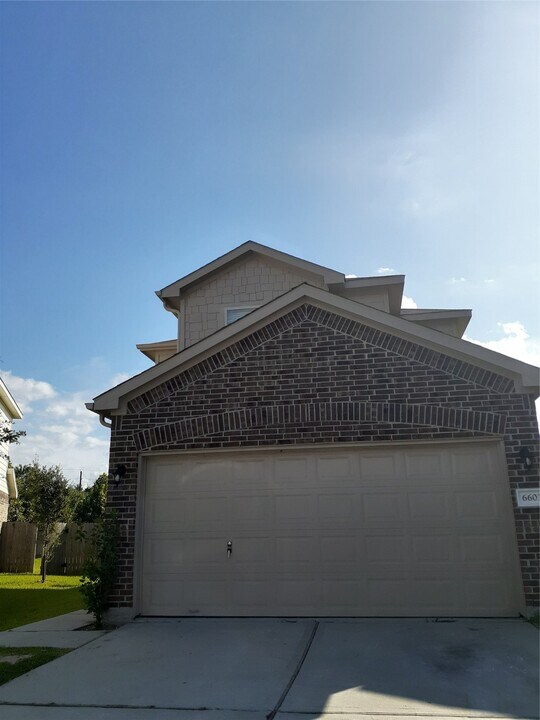 6603 Sharpstone Creek Ln in Houston, TX - Building Photo