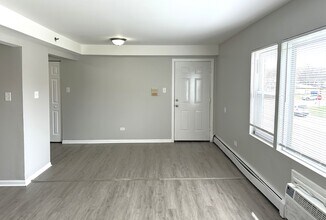 8635 84th Ct in Hickory Hills, IL - Building Photo - Building Photo