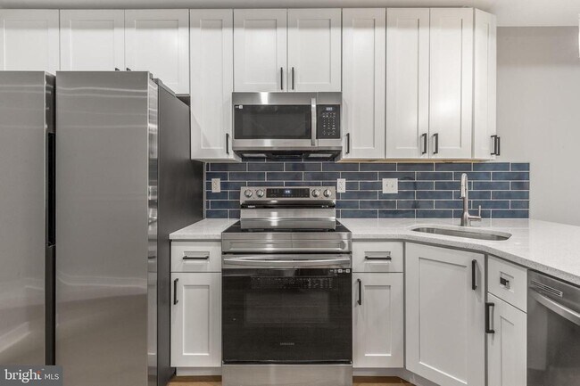 2344 W Seybert St in Philadelphia, PA - Building Photo - Building Photo
