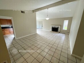 8148 Cottonmill Cir in Sacramento, CA - Foto de edificio - Building Photo