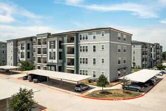 Encore 380 in Aubrey, TX - Foto de edificio - Building Photo