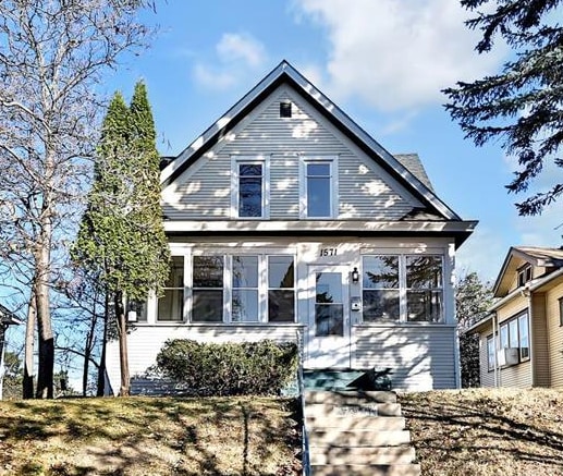 property at 1571 7th St E