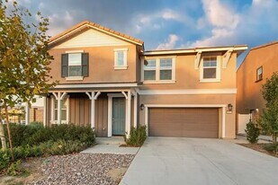 1676 Gold Medal Ln in Redlands, CA - Building Photo