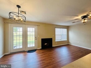 109 Cardinal Ln in Hummelstown, PA - Building Photo - Building Photo