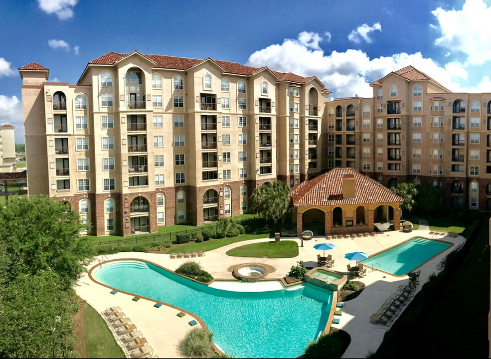 Southgate Towers Apartments in Baton Rouge, LA - Building Photo