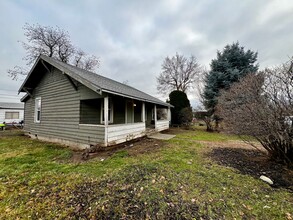 2901 S 3rd St in Union Gap, WA - Foto de edificio - Building Photo