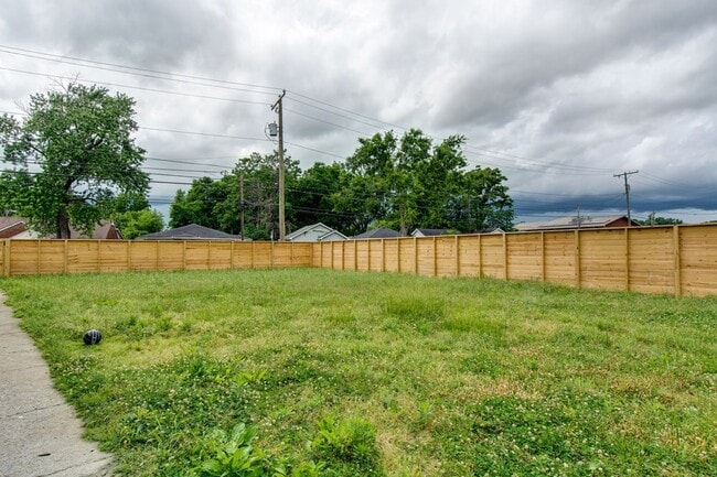 1733 17th Ave N in Nashville, TN - Building Photo - Building Photo