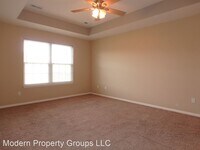 407 Golden Eagle Dr photo'