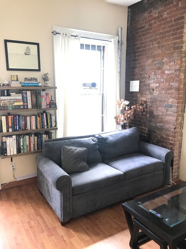 993 Amsterdam Ave in New York, NY - Building Photo - Building Photo