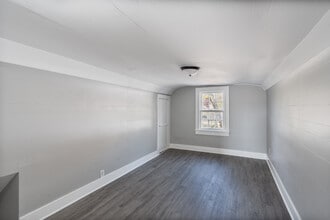 611 E Main St in Glasgow, KY - Building Photo - Building Photo