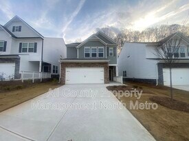 152 Parkwood Dr in Dawsonville, GA - Building Photo