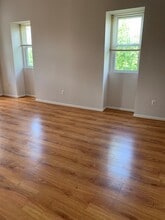 1306 Kings Hwy, Unit C in Swedesboro, NJ - Building Photo - Building Photo