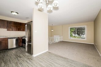 1381 Alberta Ct in Glendale Heights, IL - Building Photo - Building Photo