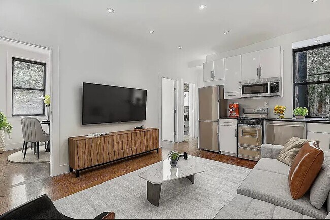 201 Allen St