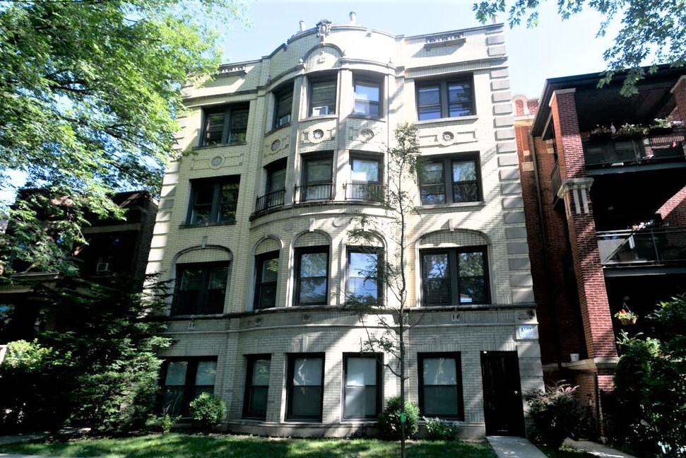 1432 W Farragut Ave in Chicago, IL - Building Photo