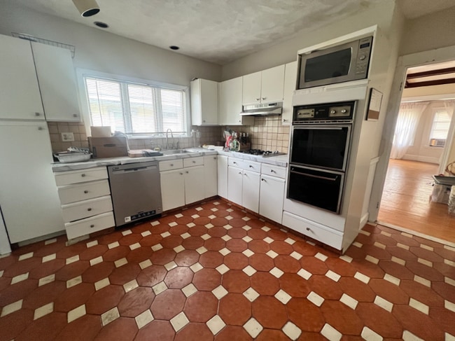 419 Concord Ave, Unit 2