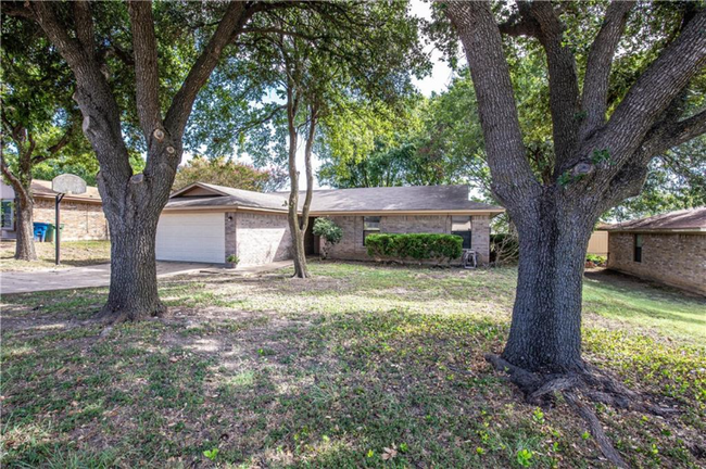 508 Rolling Hills Dr in Hewitt, TX - Building Photo - Building Photo