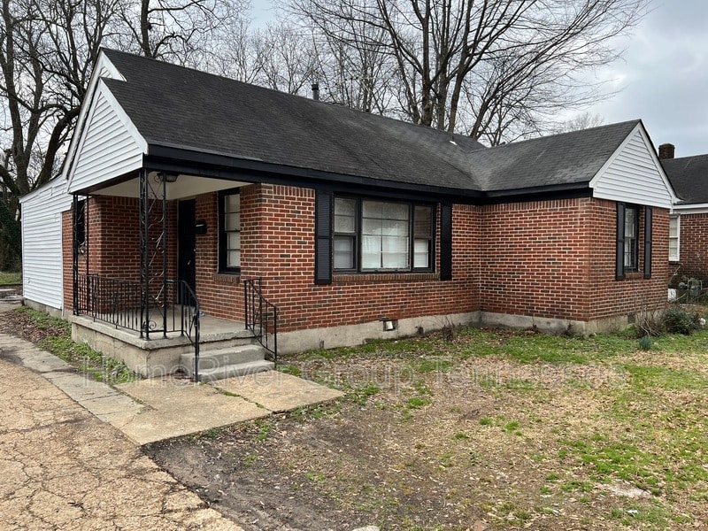 3481 Vanuys Rd in Memphis, TN - Building Photo