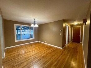 913 Seattle Ave in Ellensburg, WA - Building Photo - Building Photo