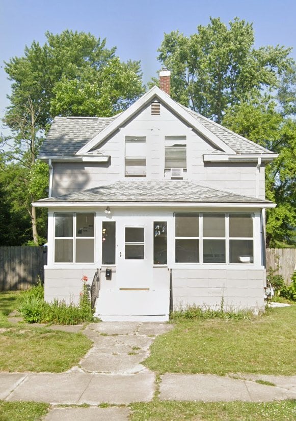 property at 909 Blaine Ave