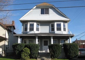 4067 E 44th St in Newburgh Heights, OH - Building Photo
