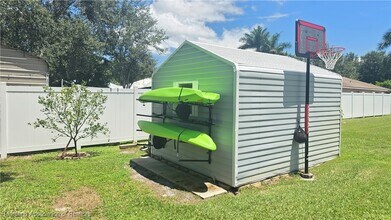 1720 Amber Ln in Lake Placid, FL - Foto de edificio - Building Photo