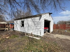 1764 E Lawrence St in Decatur, IL - Building Photo - Building Photo
