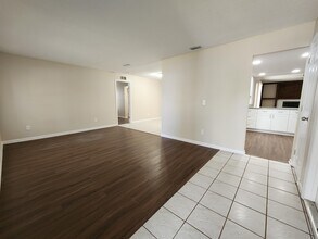 17531 Brandywine Dr in Lutz, FL - Building Photo - Building Photo