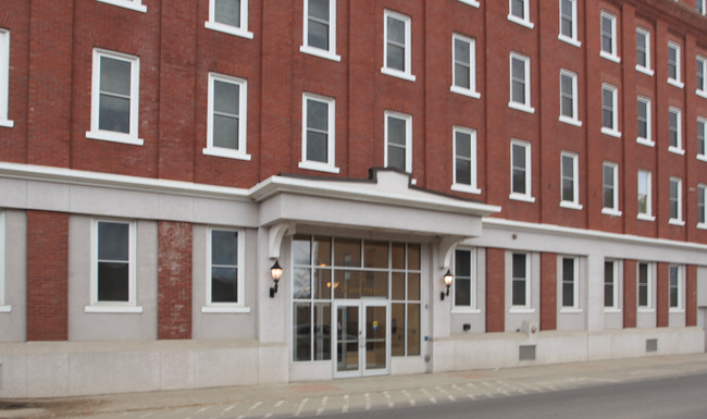 98 Water Street Apartments in Augusta, ME - Foto de edificio - Building Photo
