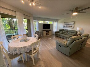 8870 Colonnades Ct W in Bonita Springs, FL - Building Photo - Building Photo