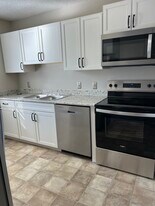 260 Myrtle Greens Dr, Unit F in Conway, SC - Building Photo