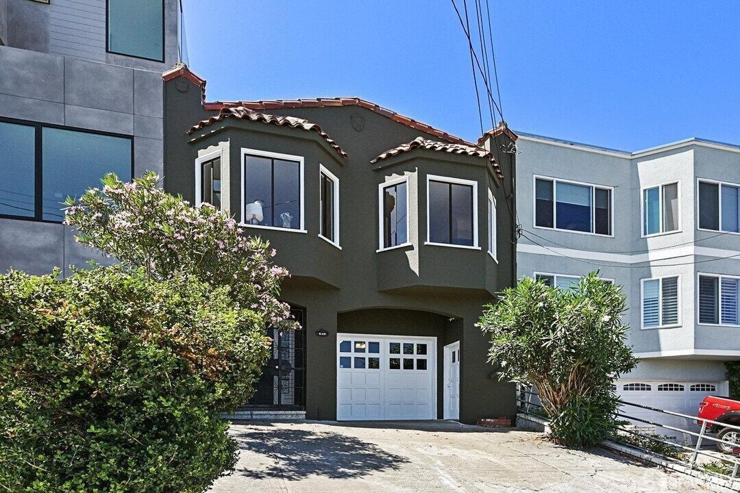 646 De Haro St in San Francisco, CA - Building Photo