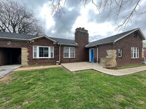 2012 Ed Temple Blvd in Nashville, TN - Building Photo - Building Photo