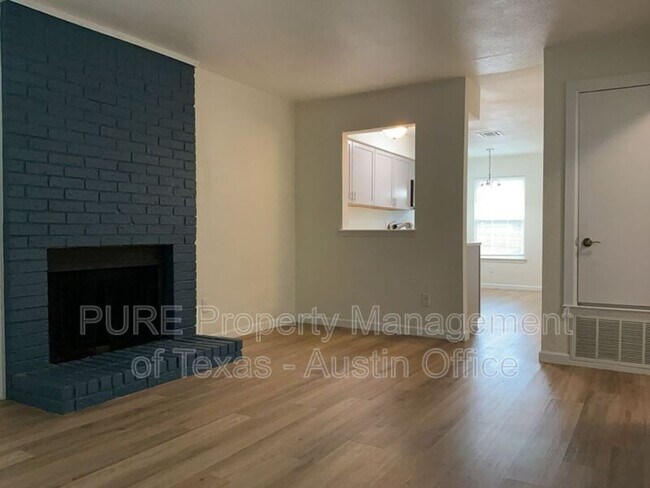 7405 Tumbleweed Dr in Austin, TX - Building Photo - Building Photo