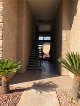 4943 Indian River Dr in Las Vegas, NV - Building Photo - Building Photo